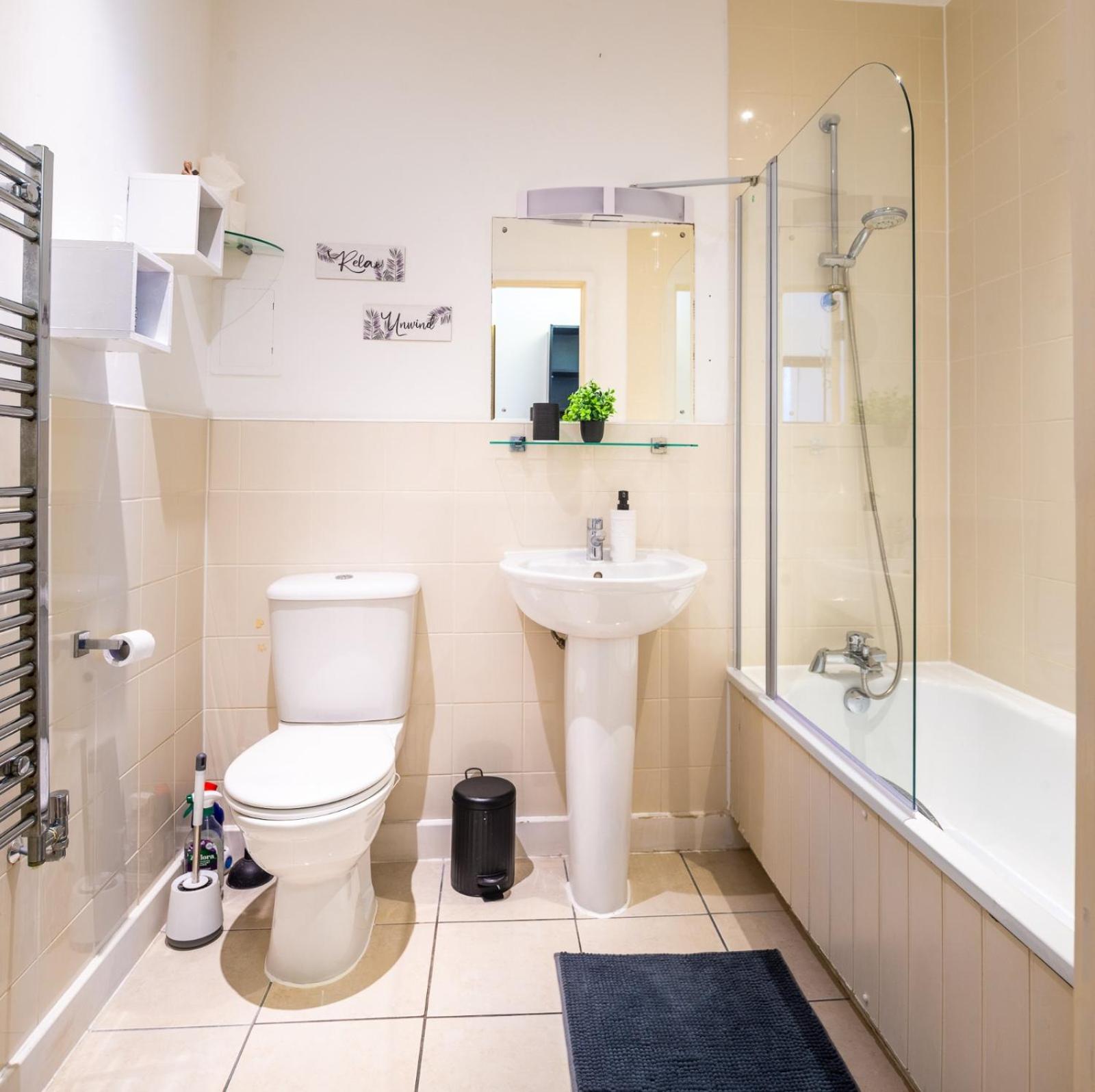 Apartment New The Viewpoint Modern 2 Bed Near O2 And Excel Ideal For Business And Long