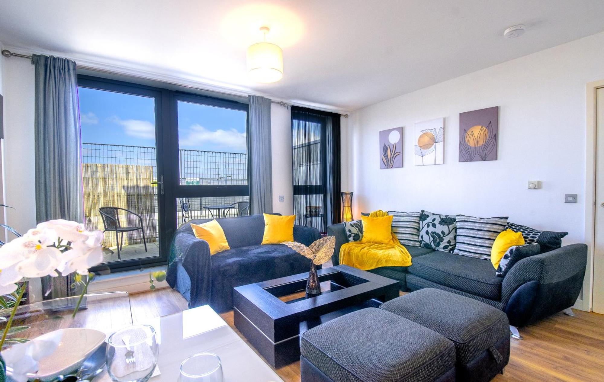 Apartment New The Viewpoint Modern 2 Bed Near O2 And Excel Ideal For Business And Long
