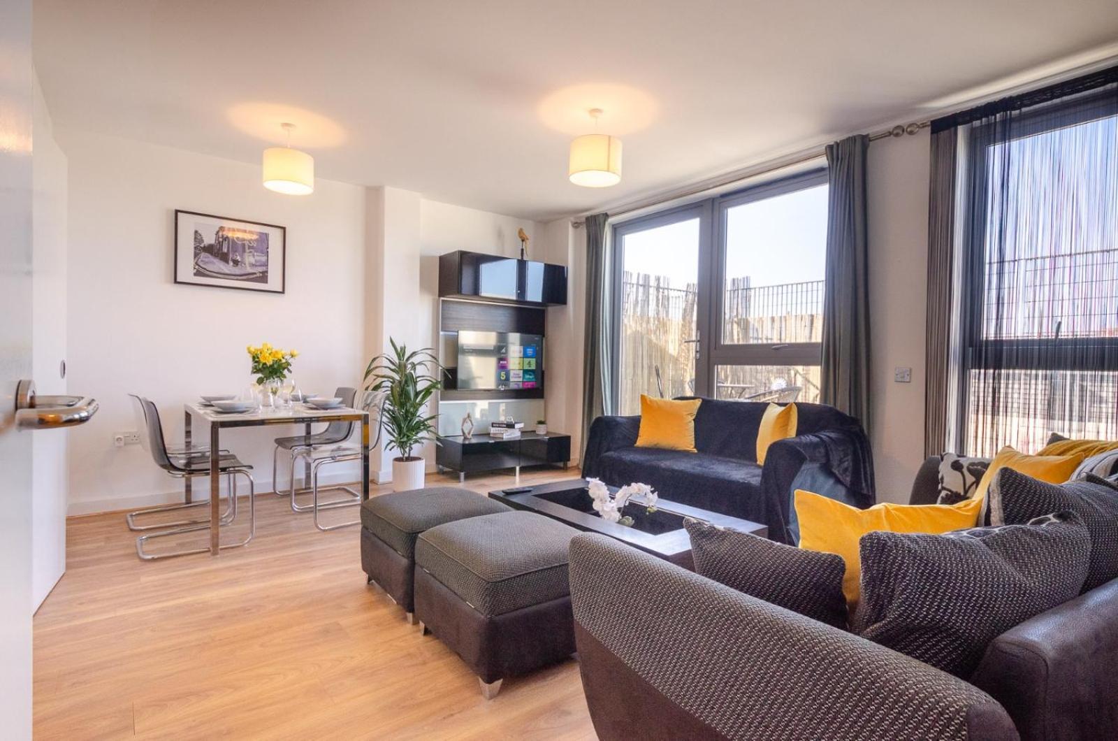 New The Viewpoint Modern 2 Bed Near O2 And Excel Ideal For Business And Long *